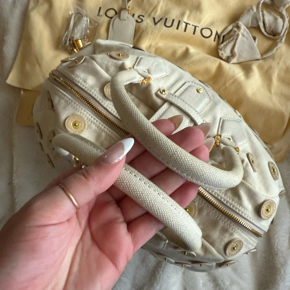 Louis Vuitton BOWLY‎ POLKA DOT PANAMA BAG